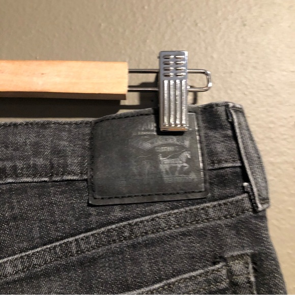 Levi Wedgie Straight Jeans Size 30 - Picture 3 of 6